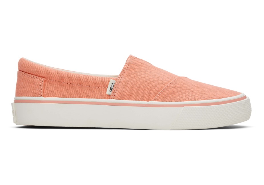 Toms Fenix şeftali Pembesi üzerinde Kayma