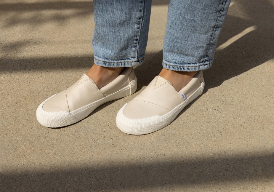 Toms Fenix Bej Mat
