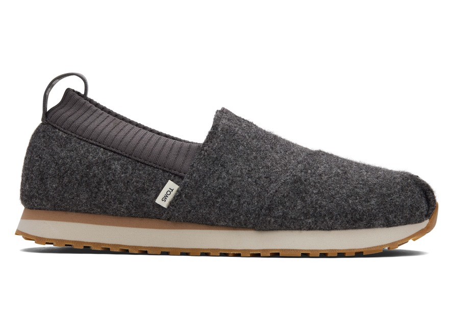 Yerleşik Toms Gölge